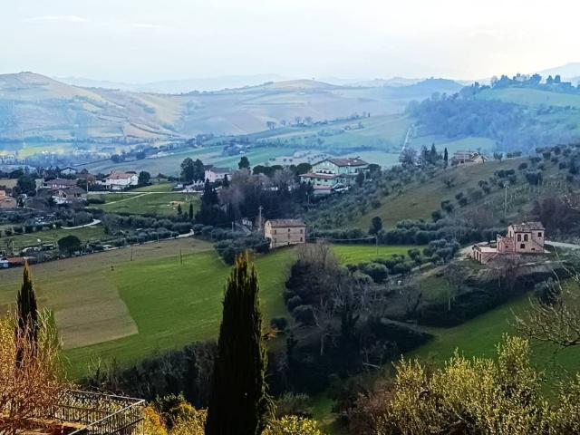 Villa Indipendente in vendita a Marche, Fermo