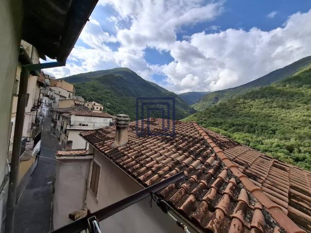 Rustico in vendita a Pettorano Sul Gizio, Abruzzo