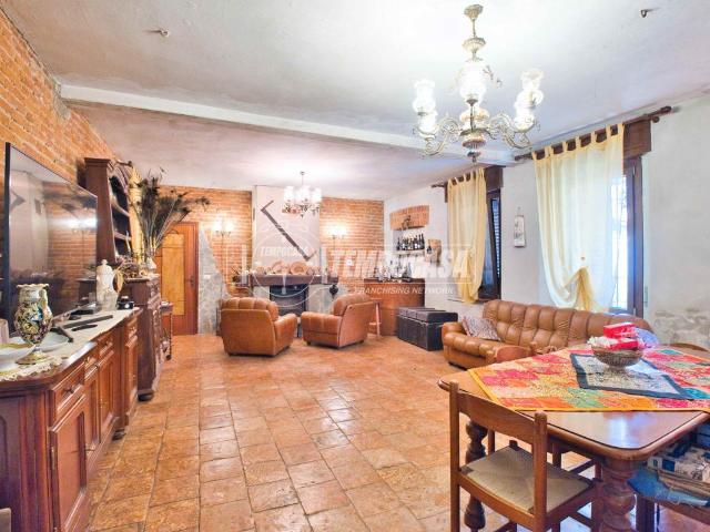 Villa Indipendente in vendita a Piemonte, Vercelli