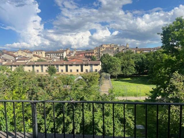 Villa Indipendente in vendita a Infrangibile, Piacenza