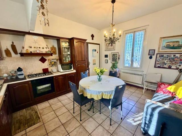 Villa Indipendente in vendita a Borghetto, Piacenza