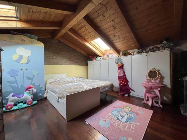 Villa Indipendente in vendita a Infrangibile, Piacenza