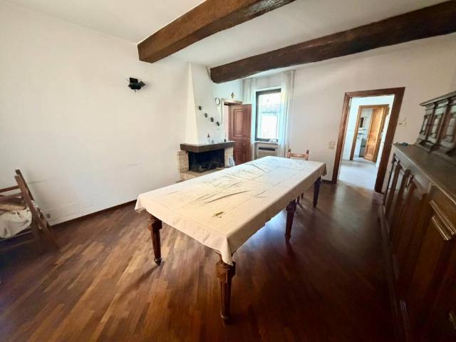 Villa Indipendente in vendita a Piacenza, Reggio Emilia
