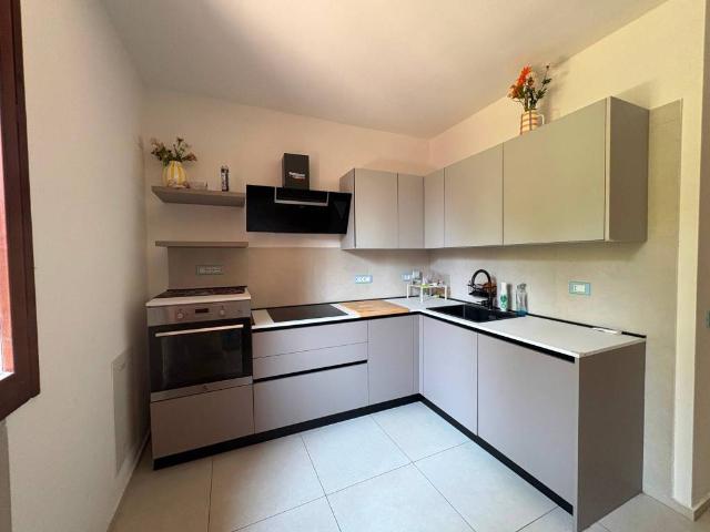 Villa Indipendente in vendita a La Verza, Piacenza