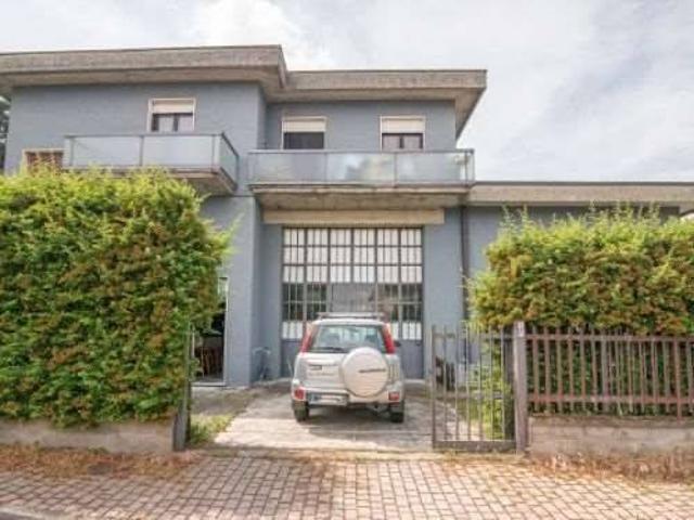Villa Indipendente in vendita a La Verza, Piacenza