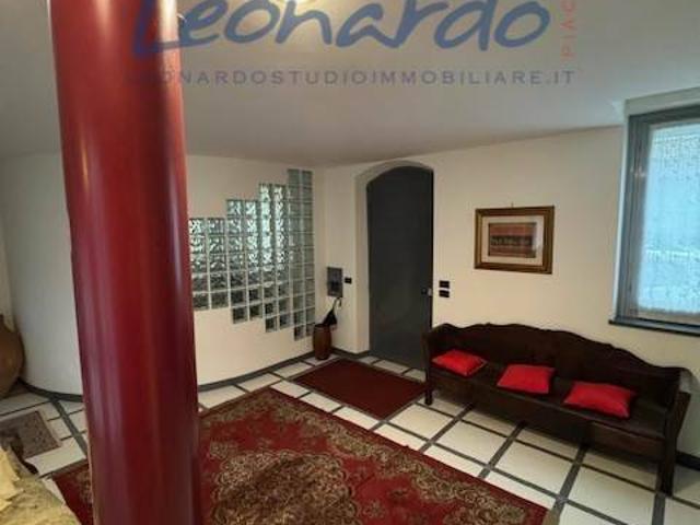 Villa Indipendente in vendita a Piacenza, Reggio Emilia