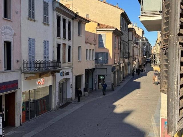 Villa Indipendente in vendita a Infrangibile, Piacenza