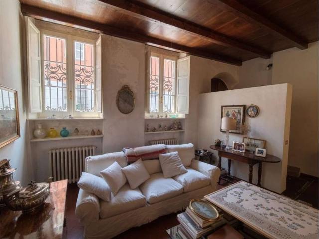 Villa Indipendente in vendita a Piacenza, Reggio Emilia