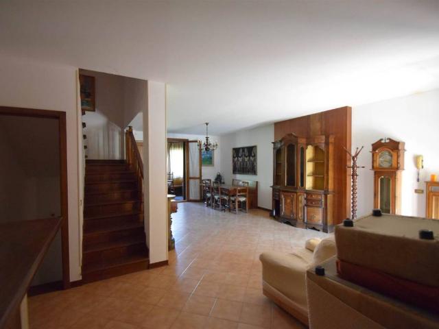 Villa Indipendente in vendita a Besurica, Piacenza