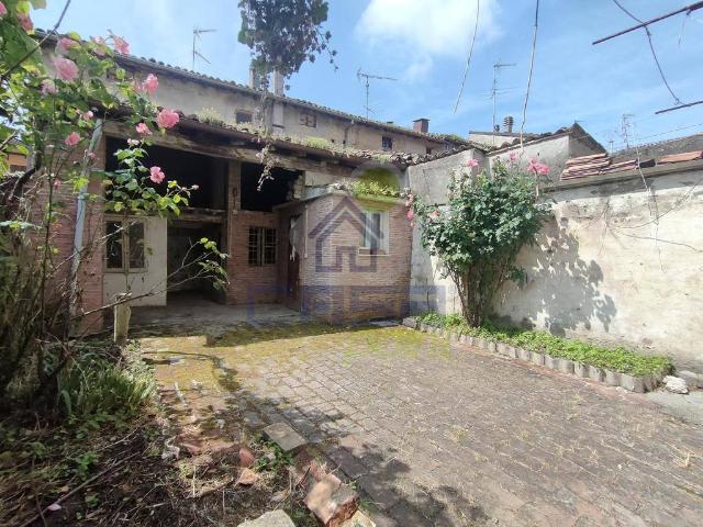Villa Indipendente in vendita a Piadena, Lombardia