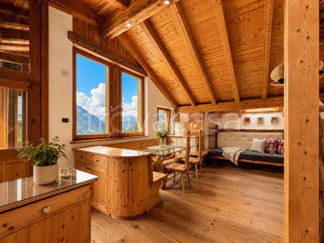 Villa Indipendente in vendita a Comun General de Fascia, Campitello Di Fassa