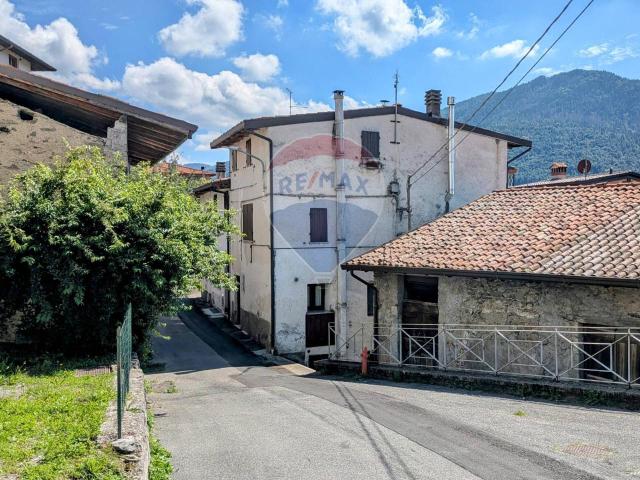 Villa Indipendente in vendita a Comunità montana della valle Camonica, Pian Camuno