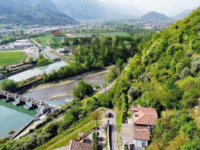 Villa Indipendente in vendita a Comunità montana della valle Camonica, Piancogno