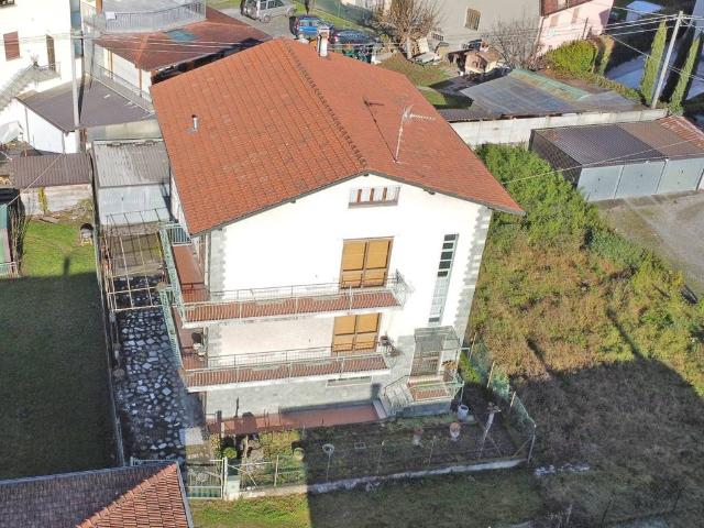 Villa Indipendente in vendita a Comunità montana della valle Camonica, Piancogno