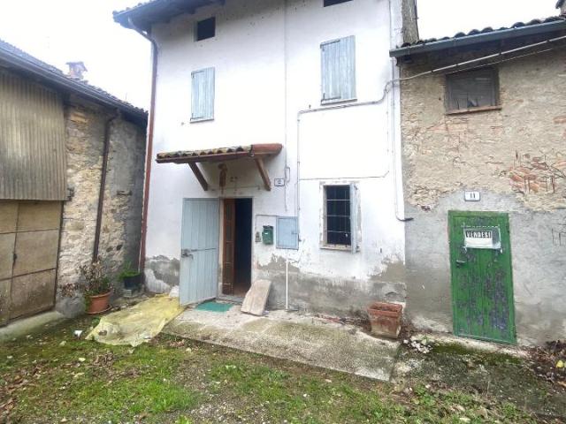 Villa Indipendente in vendita a Nibbiano, Reggio Emilia