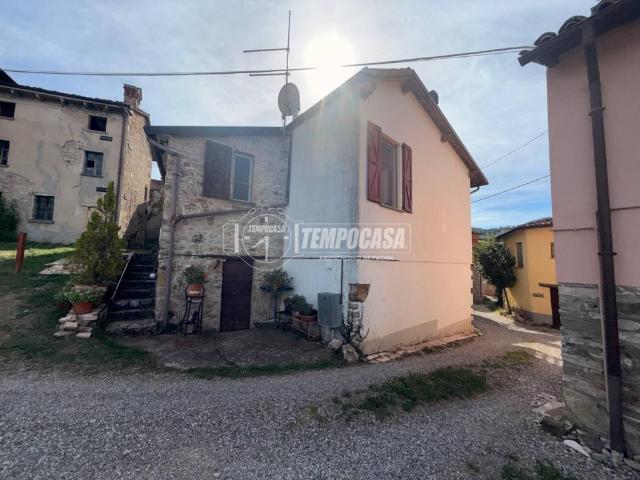Villa Indipendente in vendita a Casturzano, Pianello Val Tidone