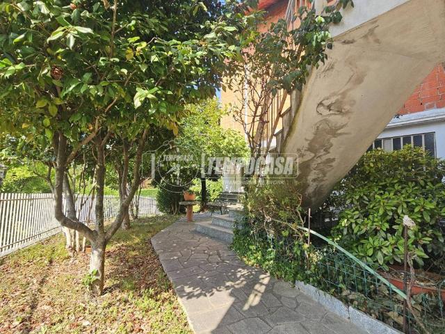 Villa Indipendente in vendita a Piemonte, Biella
