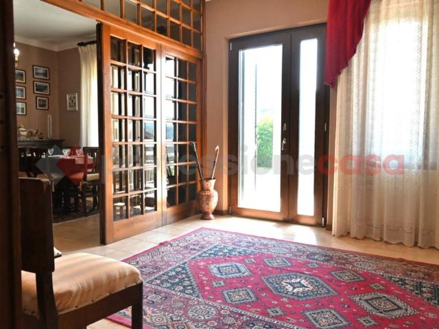 Villa Indipendente in vendita a Unione Comuni Garfagnana, Piazza Al Serchio