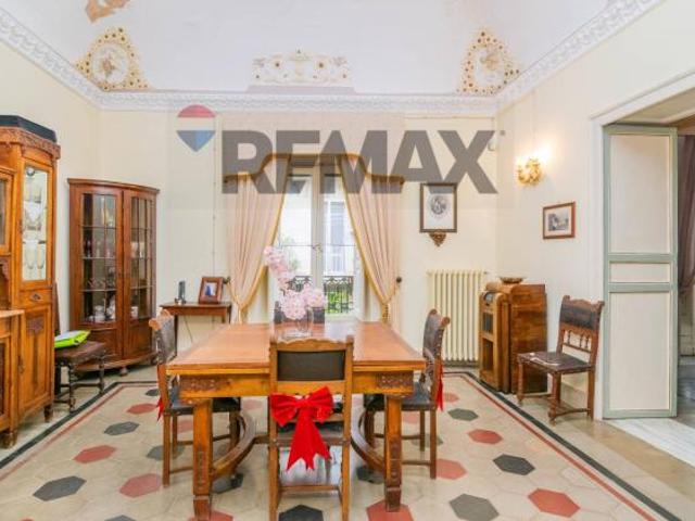 Villa Indipendente in vendita a Castellina, Piazza