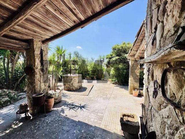 Villa Indipendente in vendita a Piazza Armerina, Enna