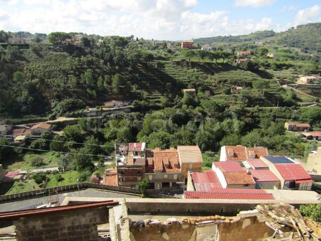Villa Indipendente in vendita a Monte, Piazza