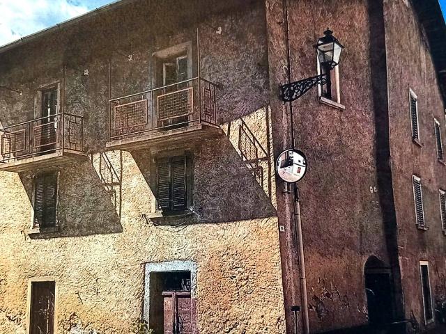 Villa Indipendente in vendita a Comunità Montana della Valle Brembana, Piazzolo
