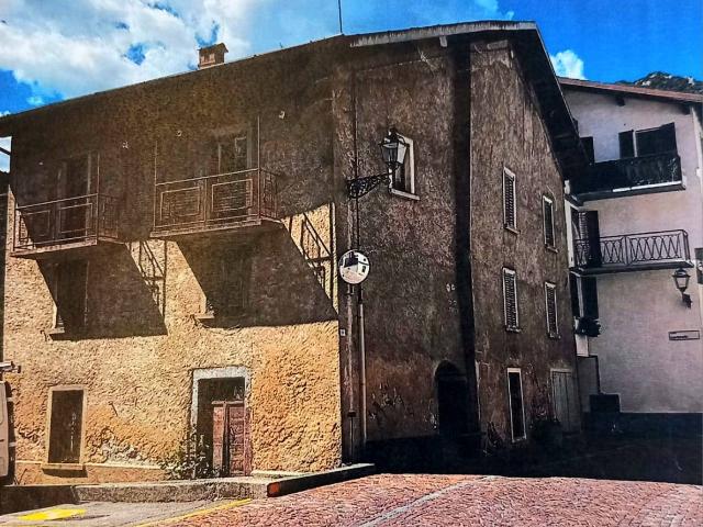 Villa Indipendente in vendita a Comunità Montana della Valle Brembana, Piazzolo