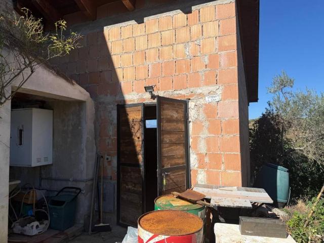 Villa Indipendente in vendita a Piccianello, Picciano