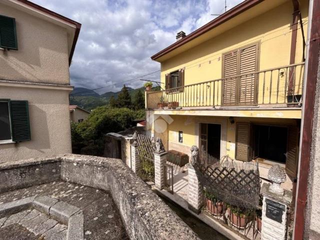 Villa Indipendente in vendita a Picinisco, Lazio