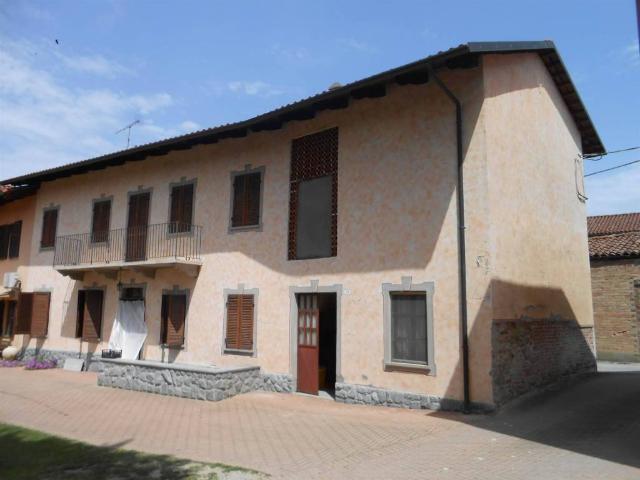 Villa Indipendente in vendita a Piemonte, Asti