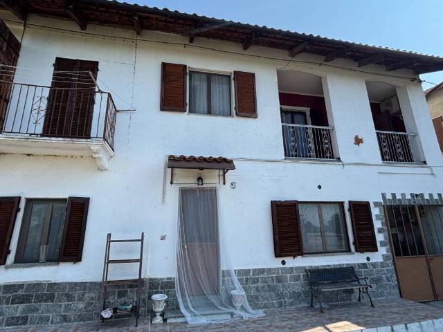 Villa Indipendente in vendita a Piemonte, Asti