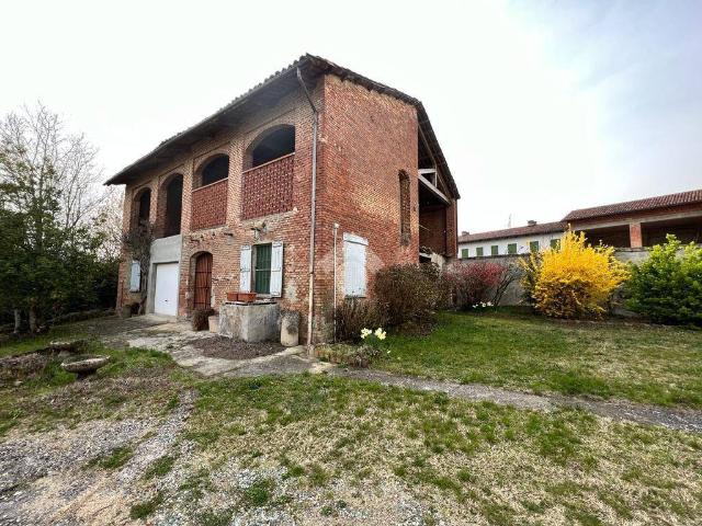 Villa Indipendente in vendita a Piemonte, Asti