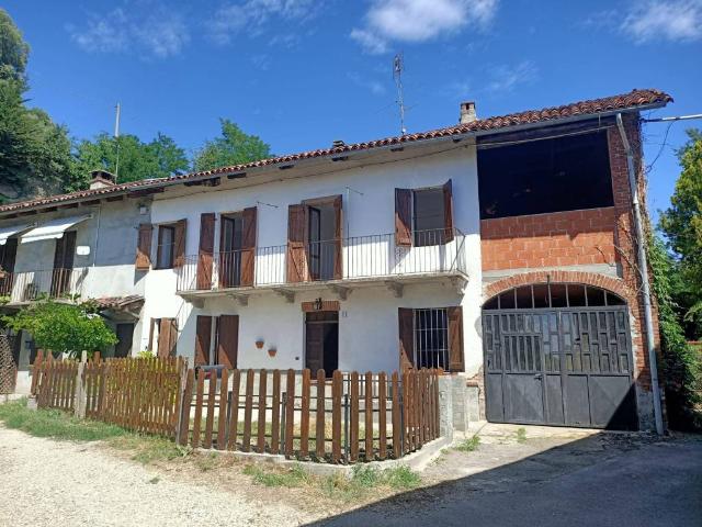 Villa Indipendente in vendita a Piemonte, Asti
