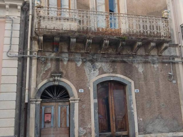 Villa Indipendente in vendita a Piedimonte Etneo, Sicilia