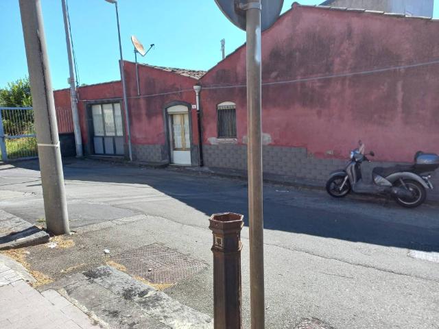 Villa Indipendente in vendita a Piedimonte Etneo, Sicilia