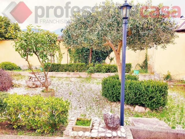 Villa Indipendente in vendita a Piedimonte San Germano, Lazio