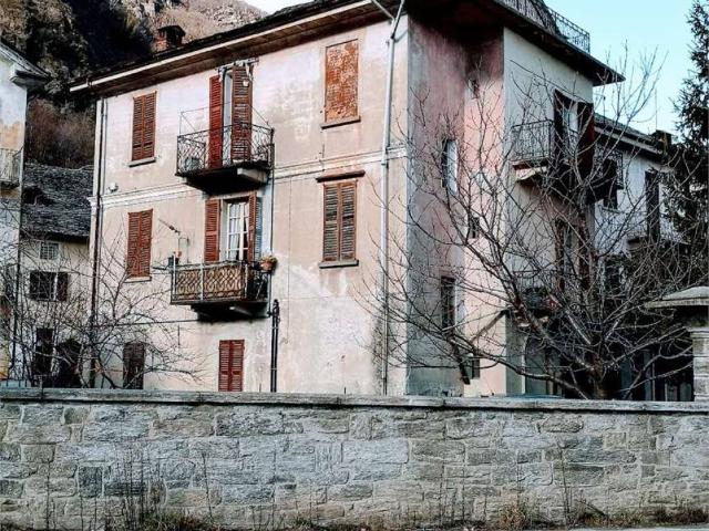 Villa Indipendente in vendita a Bannio Anzino, Piemonte