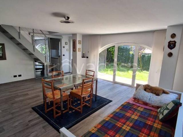 Villa Indipendente in vendita a Pietra Ligure, Liguria