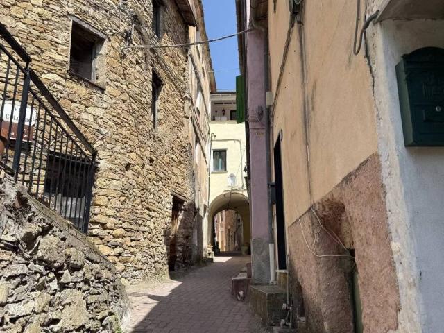 Villa Indipendente in vendita a Pietrabruna, Liguria