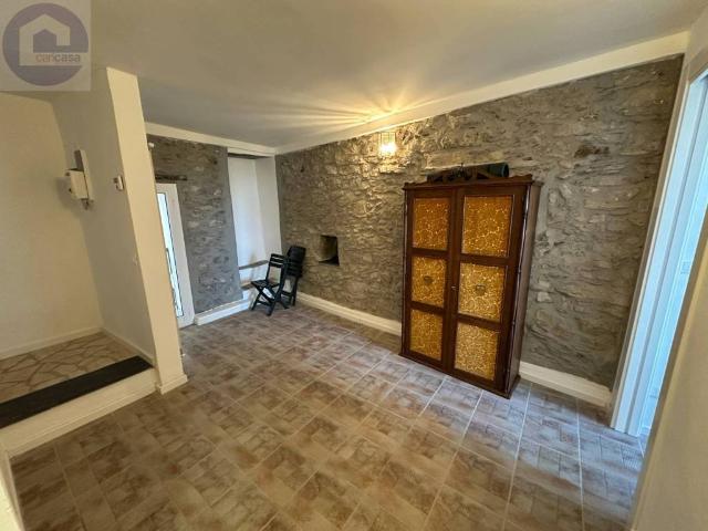 Villa Indipendente in vendita a Pietrabruna, Liguria