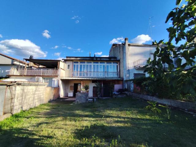 Villa Indipendente in vendita a Santa Elena Irpina, Pietradefusi