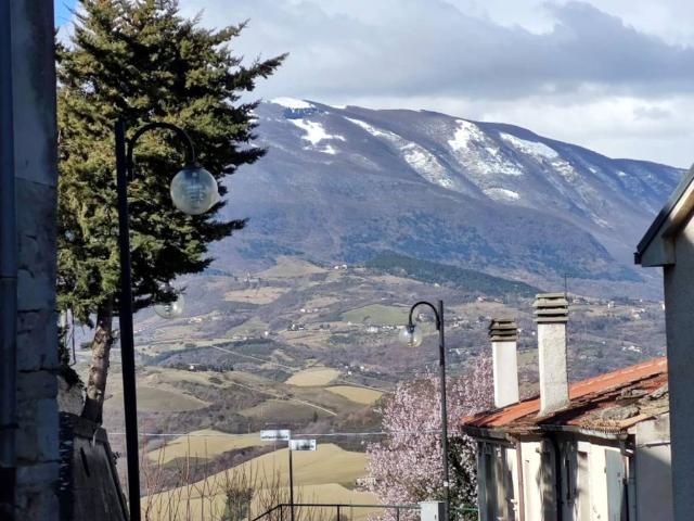 Villa Indipendente in vendita a Pietranico, Abruzzo