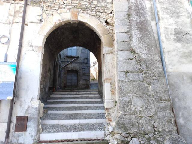 Villa Indipendente in vendita a Pietranico, Abruzzo