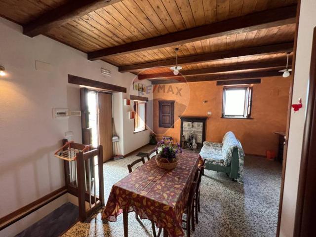 Villa Indipendente in vendita a Pietrapertosa, Basilicata