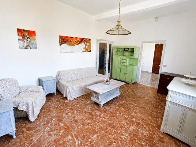 Villa Indipendente in vendita a Tonfano, Toscana