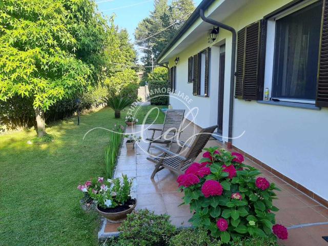 Villa Indipendente in vendita a Tonfano, Toscana