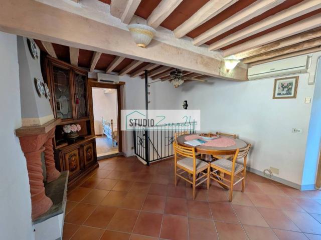 Villa Indipendente in vendita a Capriglia, Pietrasanta