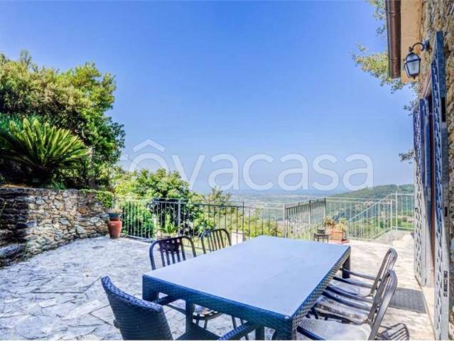 Villa Indipendente in vendita a Tonfano, Toscana