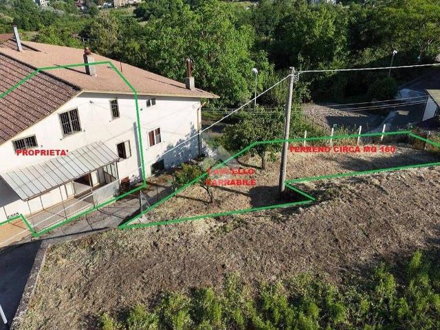 Villa Indipendente in vendita a Pietrastornina, Campania