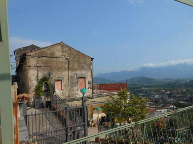 Villa Indipendente in vendita a Pietravairano, Caserta